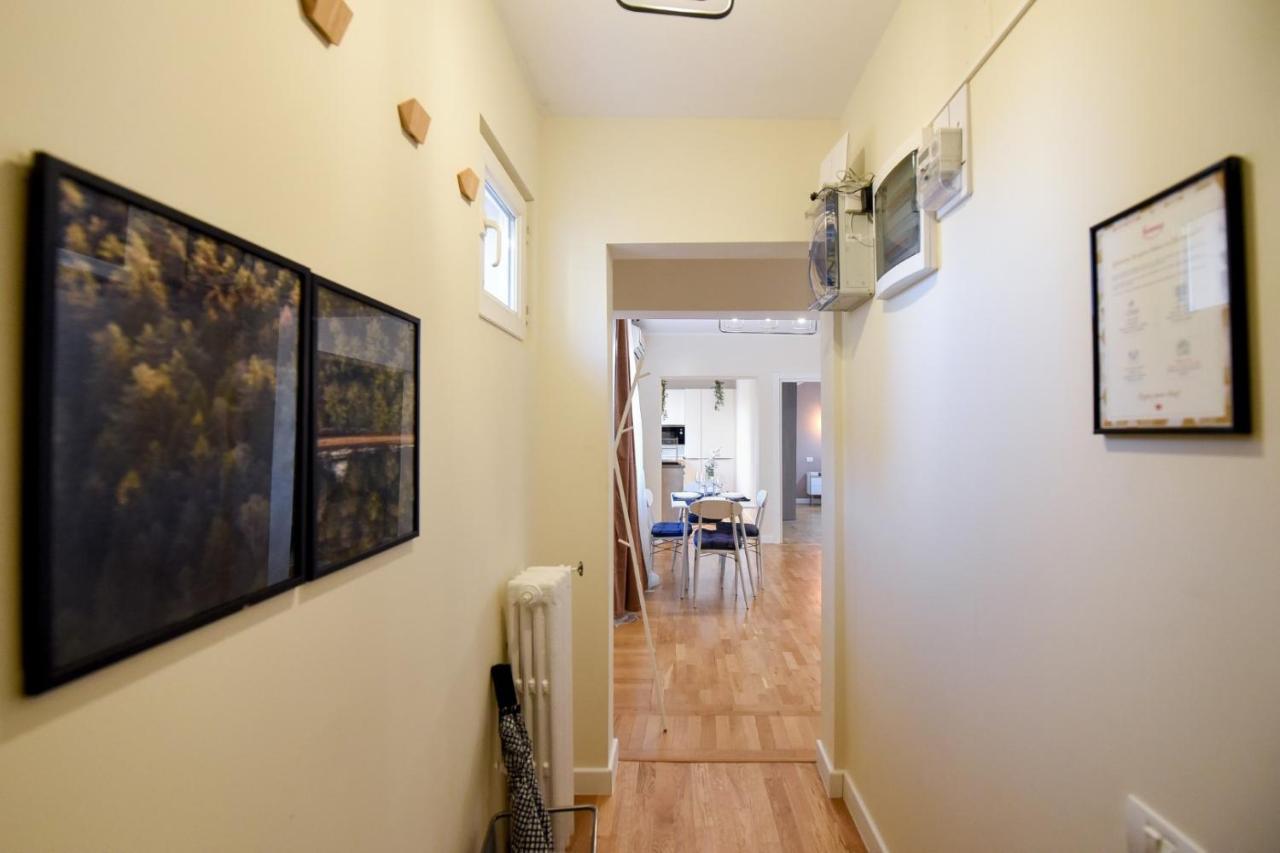 The Dream Apartment - Near Radisson Hotel 부쿠레슈티 외부 사진